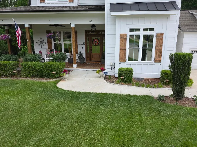 North Carolina home with Huper Optik residential window film on front windows
